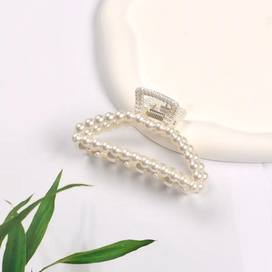 Elegant Pearl Hair Claw Clips